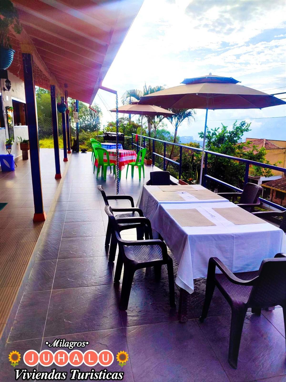 ᒍᑌᕼᗩᒪᑌ Hotell Jericoc  Exteriör bild