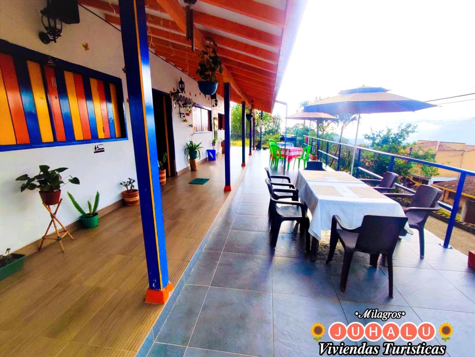 ᒍᑌᕼᗩᒪᑌ Hotell Jericoc  Exteriör bild